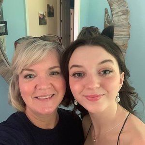 Meet your Posher, Cara